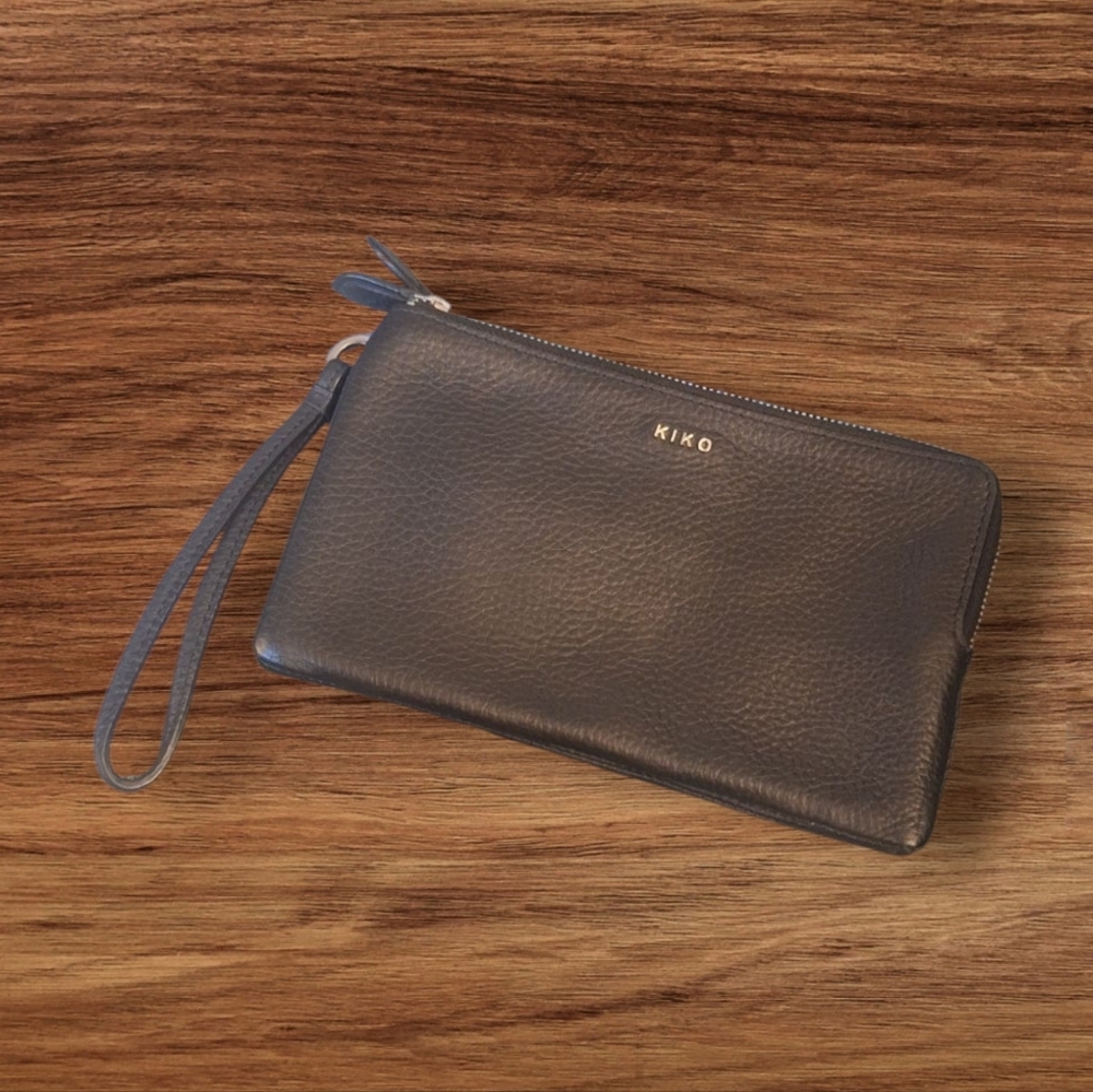 Kiko Womens Black Leather Wristlet NWOT